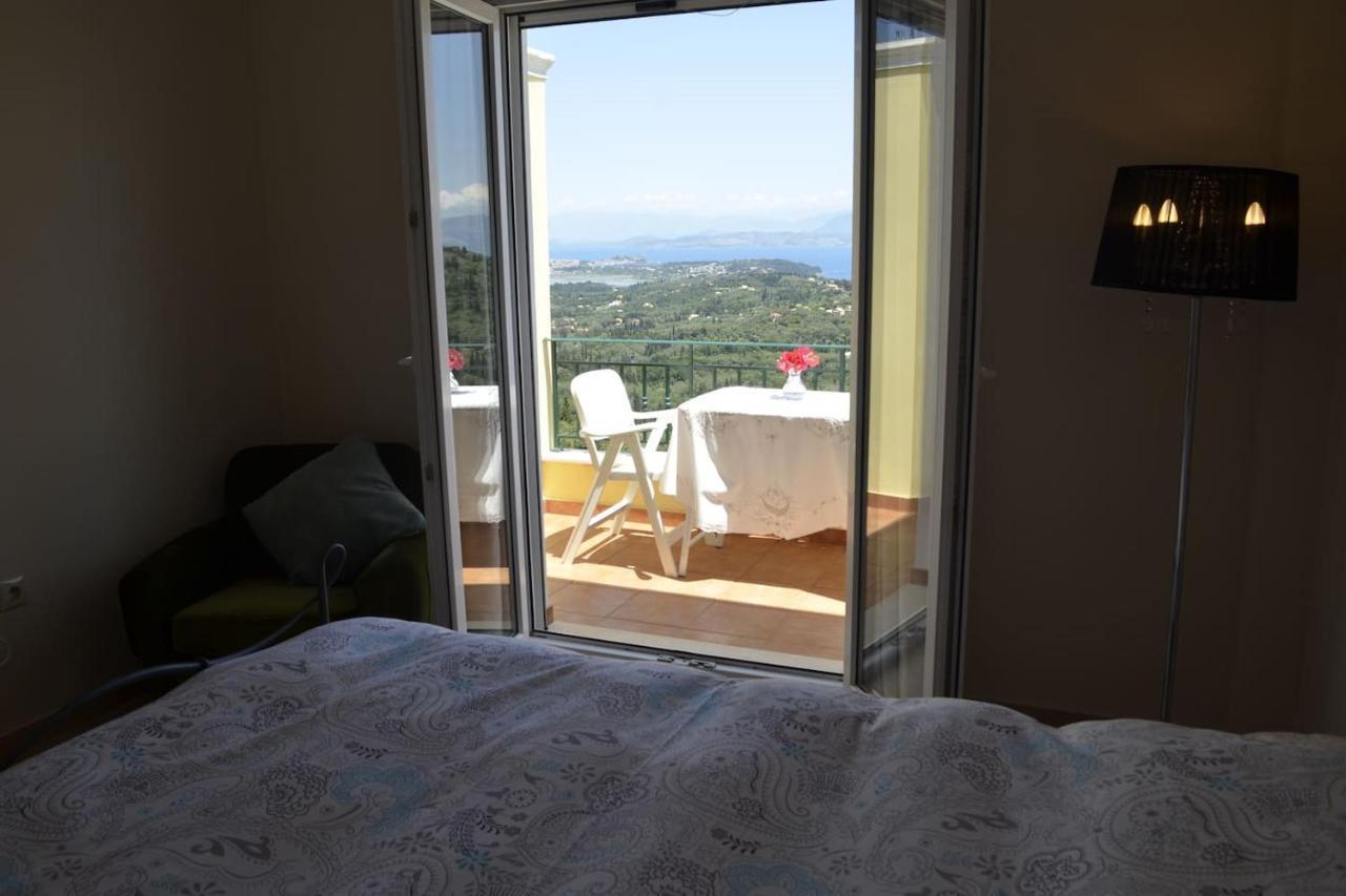Apartamento Ermina'S Gaze Agioi Deka  Exterior foto