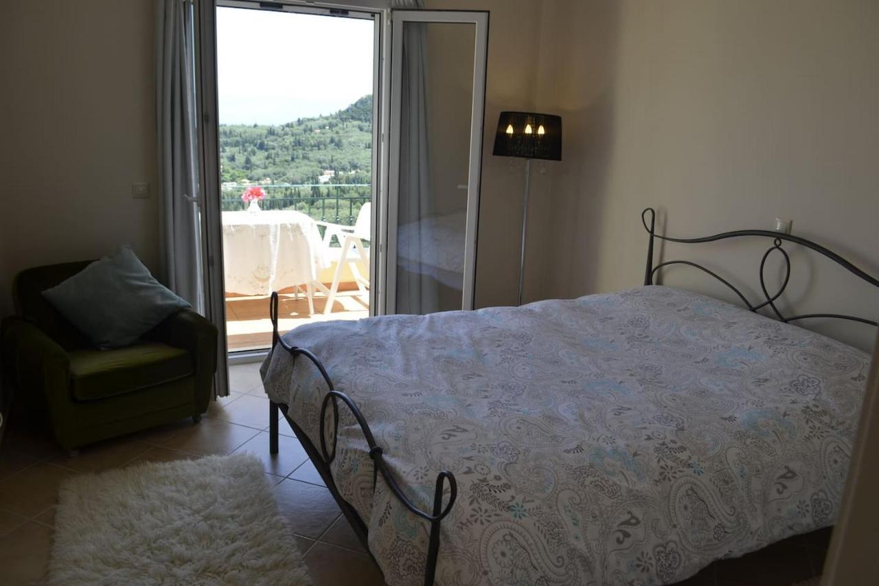 Apartamento Ermina'S Gaze Agioi Deka  Exterior foto