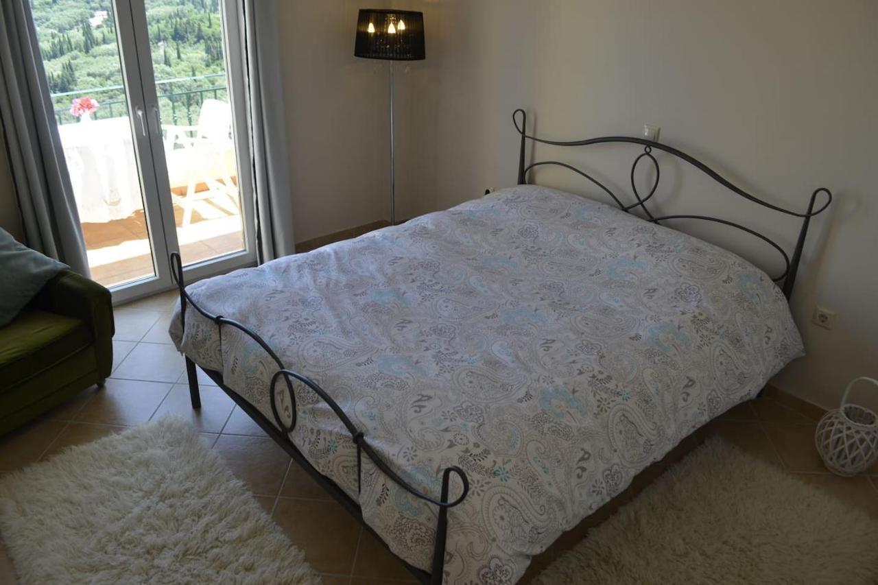 Apartamento Ermina'S Gaze Agioi Deka  Exterior foto
